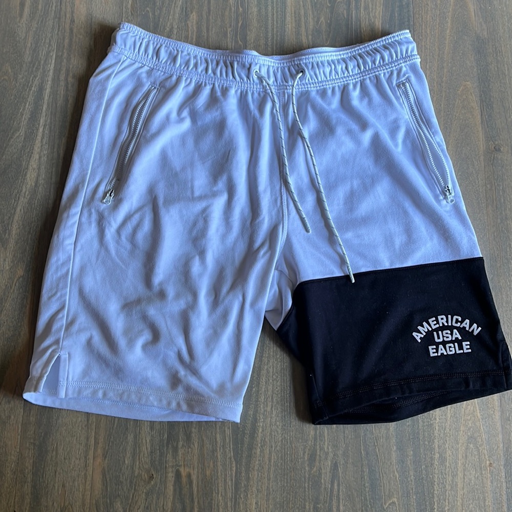 American Eagle Mens Black & White Shorts
